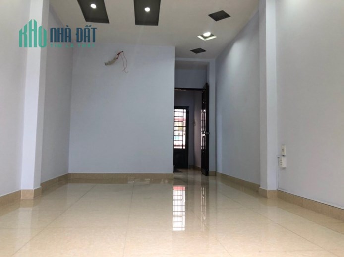 Căn nhà 4 tầng thuê trung tâm Quận 10, đường Nguyễn Tri Phương, hẻm ô tô, giá chỉ 20 triệu/tháng