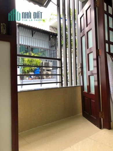 Căn nhà 4 tầng thuê trung tâm Quận 10, đường Nguyễn Tri Phương, hẻm ô tô, giá chỉ 20 triệu/tháng