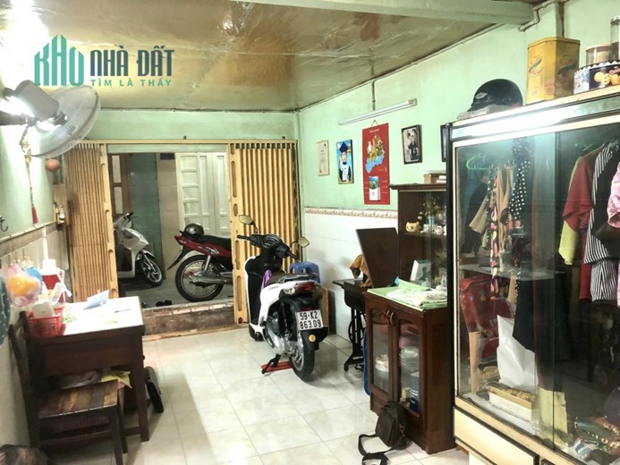 NHÀ CHÍNH CHỦ - GẦN NHÀ THIẾU NHI QUẬN 6-NHÀ CŨ TIỆN SỬA MỚI,GIÁ CỰC MỀM