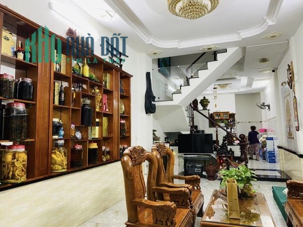 BÁN NHÀ MẶT TIỀN TÂN CHÁNH HIỆP QUẬN 12 DT SÀN 235M2