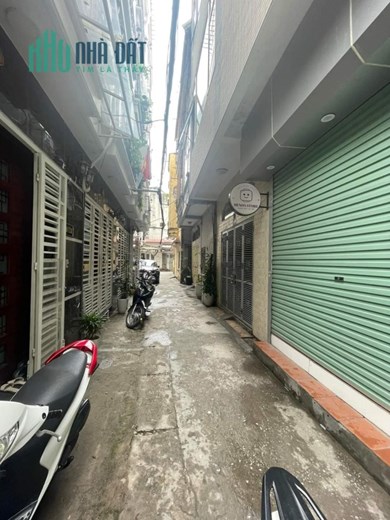 CC BÁN NHÀ TÂN MAI, ĐỀN LỪ. DT 42M 5 TẦNG. GIÁ CHỈ 4.05 TỶ. SĐCC