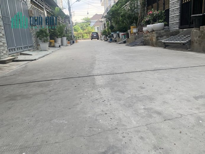 NHÀ ĐẸP HƠN BIỆT THỰ- 1419 LÊ VĂN LƯƠNG- Ô TÔ NGỦ TRONG NHÀ-NHỈNH 6 TỶ