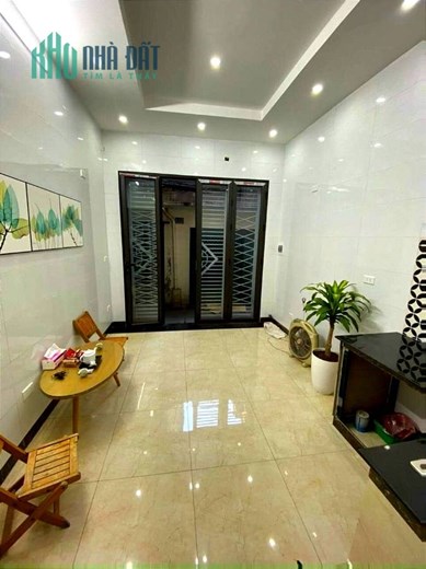Mua nhà cho con đi học gần Đại Học Y Hà Nội 24m2x4 tầng giá 3,1 Tỷ