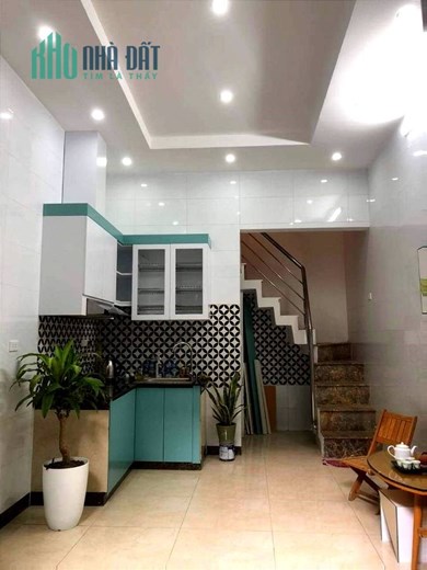 Mua nhà cho con đi học gần Đại Học Y Hà Nội 24m2x4 tầng giá 3,1 Tỷ
