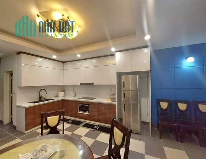 Nhà tự xây Hoàng Ngân Cầu Giấy 76m giá 13.8 tỷ, ô tô trong nhà 0343564283