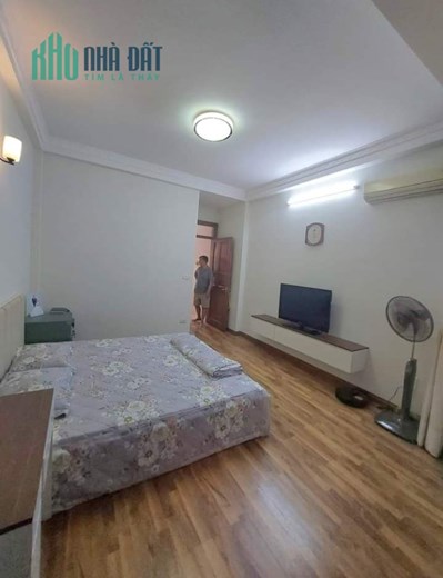 Nhà tự xây Hoàng Ngân Cầu Giấy 76m giá 13.8 tỷ, ô tô trong nhà 0343564283