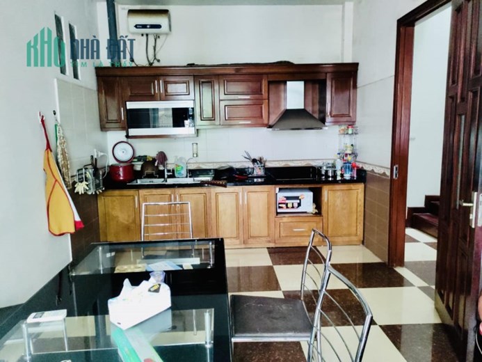 ⚜️ Bán nhà phân lô phố Nguyễn Văn Huyên, Cầu Giấy, Ô tô, Vỉa hè, 70m2 5T MT 7.4m, Chỉ 17.2 Tỷ ⚜️