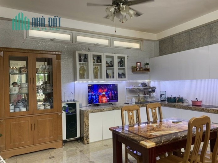 BIỆT THỰ SIÊU VIP - AN PHÚ ĐÔNG QUẬN 12 - 104 M2, NGANG 9M, NỘI THẤT CAO CẤP, SANG TRỌNG CHỈ HƠN 8