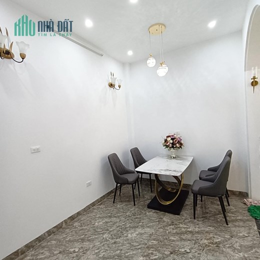Bán nhà Phan Văn Trường Cầu Giấy 5 tầng chỉ 12 tỷ , mua bán nhà riêng Cầu Giấy giá rẻ!