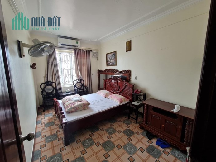 ⚜️ Bán nhà Mặt Phố Võ Văn Dũng, Đống Đa, 30m2 5T MT 3.5m, Chỉ 16.3 Tỷ ⚜️
