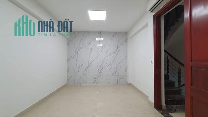 ⚜️ Bán nhà Mặt Phố Tôn Đức Thắng, Đống Đa, 80m2 2T MT 5m, Chỉ 19 Tỷ ⚜️