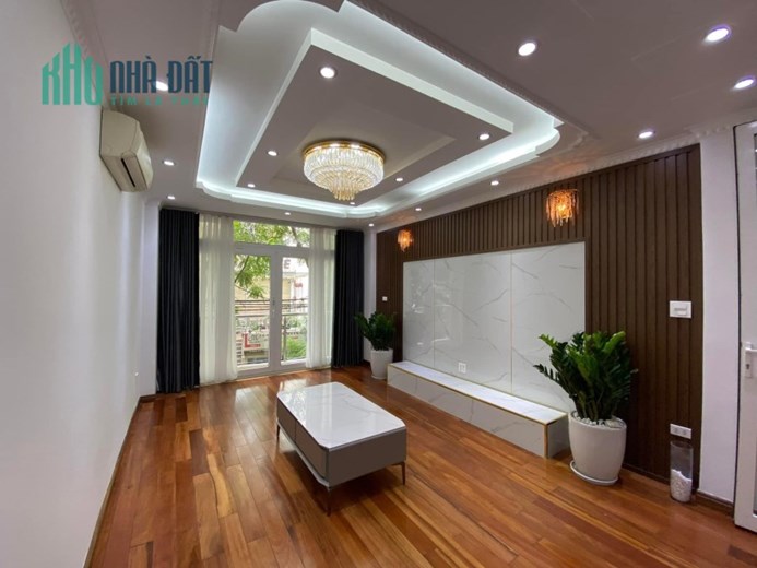 ⚜️ Bán nhà Mặt Phố Nhân Hòa,Thanh Xuân, 65m2 6T MT 4m, Chỉ 17.6 Tỷ ⚜️