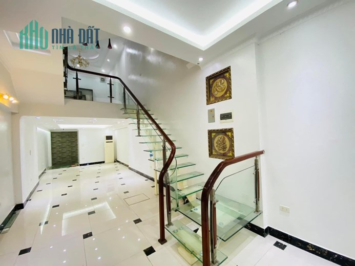 ⚜️ Bán nhà Mặt Phố Nhân Hòa,Thanh Xuân, 65m2 6T MT 4m, Chỉ 17.6 Tỷ ⚜️