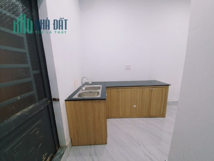 NHÀ ĐẸP Ở NGAY 110M2 - KIỆT ÔTÔ TRÁNH, ÔTÔ NGỦ TRONG SÂN - SAU ĐHSP -  CHỈ CÒN 2.05 TỶ