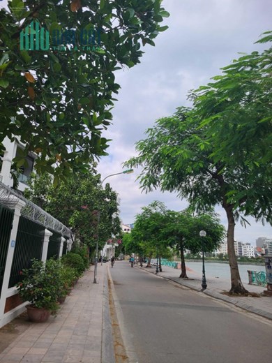 Homestay Xuân Diệu Hồ Tây, 8 tầng, đường ô tô, dòng tiền 808triệu/năm, 22.9 tỷ