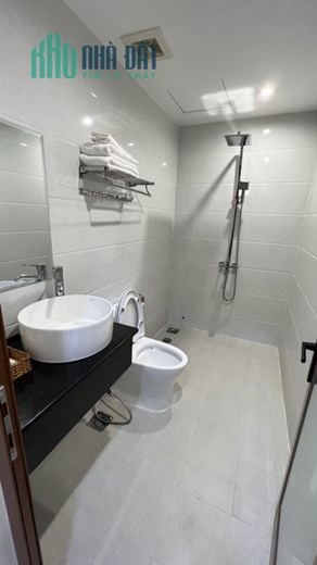 GẤP Khách sạn Vân Phong Khánh Hòa, 35 phòng, diện tích sử dụng 1.470m2, 100% công suất