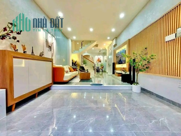 Nhà ngang 8m, hẻm 3m, đầu tư tốt giáp Phú Nhuận.