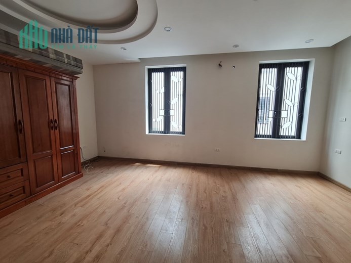 Bán biệt thự 109m2 phố Nghi Tàm, Tây Hồ Thang máy Đẳng cấp Đại gia 2 Ô tô 10m 19.5 Tỷ