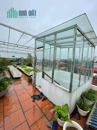 Bán biệt thự 106m2 phố Nghi Tàm, Tây Hồ Thang máy Nhập Nội thất Châu Âu Ô tô phi 10m 19.9 Tỷ