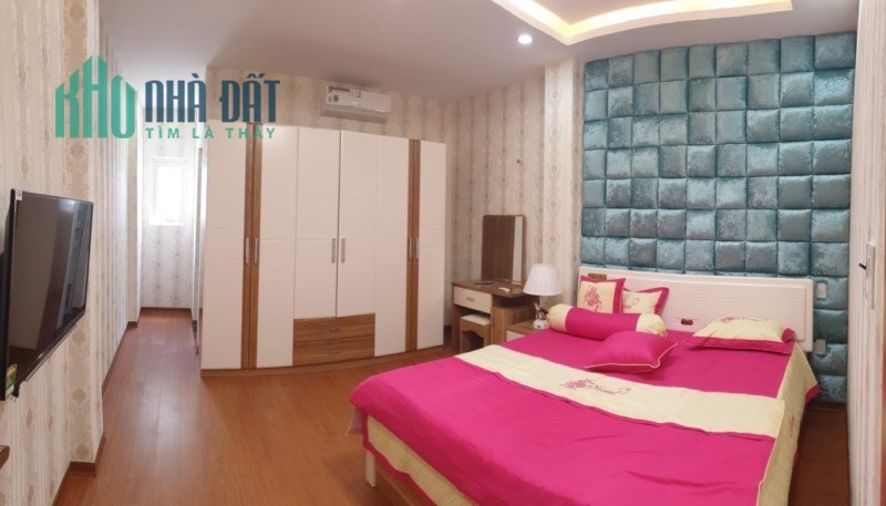 Nhà Mặt Tiền Nguyễn Hữu Thọ gần Bệnh Viện, Sân Bay, 86m2, 3 tầng, KD VIP