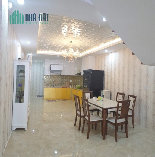 Nhà Mặt Tiền Nguyễn Hữu Thọ gần Bệnh Viện, Sân Bay, 86m2, 3 tầng, KD VIP