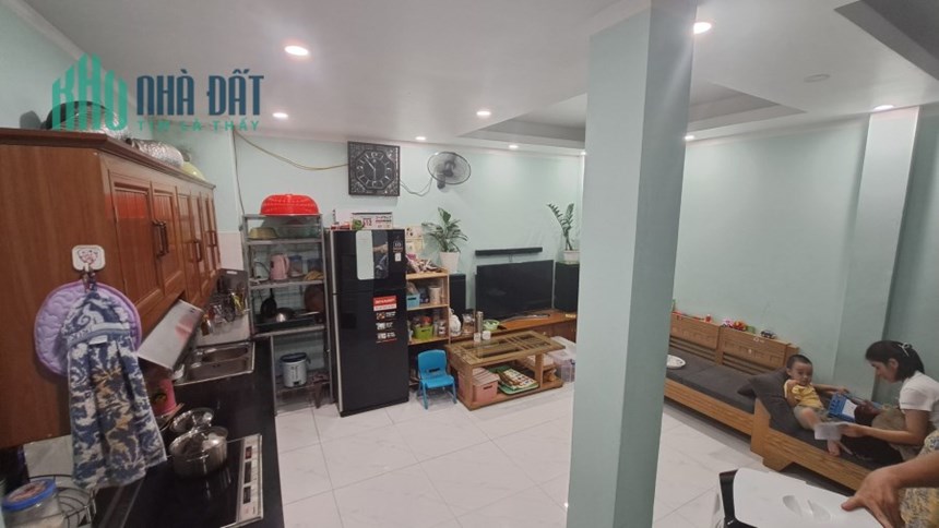 Bán căn nhà 58m2 phố Nghi Tàm, Tây Hồ Ô tô thông Kinh doanh vô đối 10.7 Tỷ