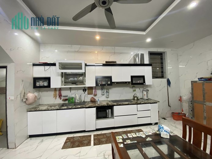 Bán nhà 55m2 phố Nghi Tàm, Tây Hồ Gara Ô tô Kinh doanh 10.6 Tỷ