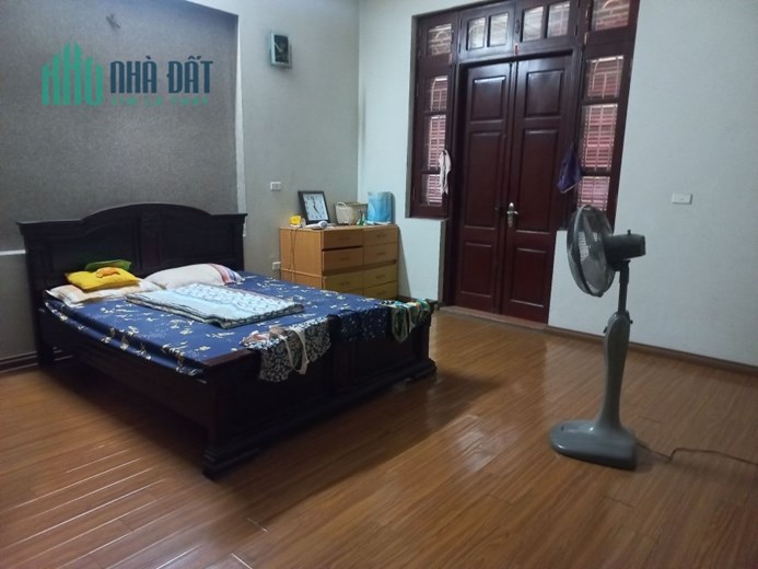 Bán căn nhà 55m2 phố Nghi Tàm, Tây Hồ Gara Ô tô thông Kinh doanh vô đối 10.7 Tỷ