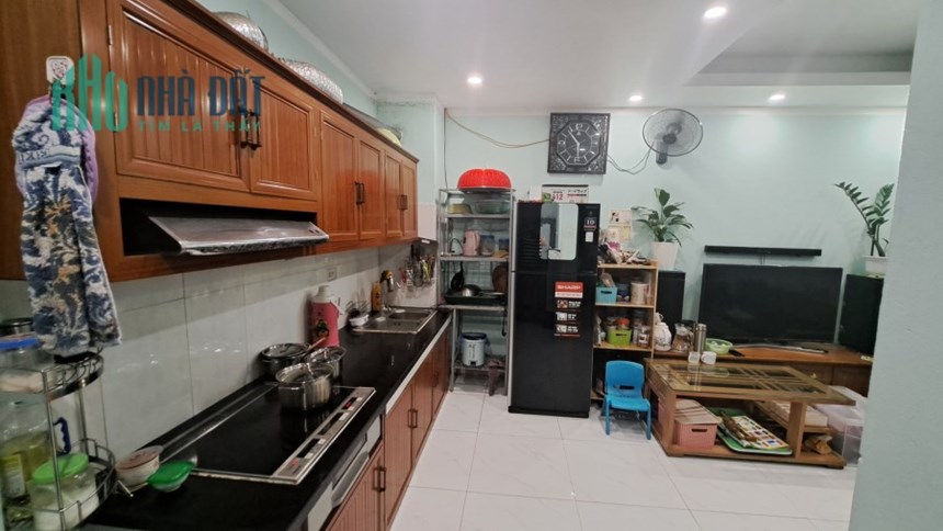Bán ngôi nhà 55m2 phố Nghi Tàm, Tây Hồ Gara Ô tô thông Kinh doanh đa dạng 10.5 Tỷ