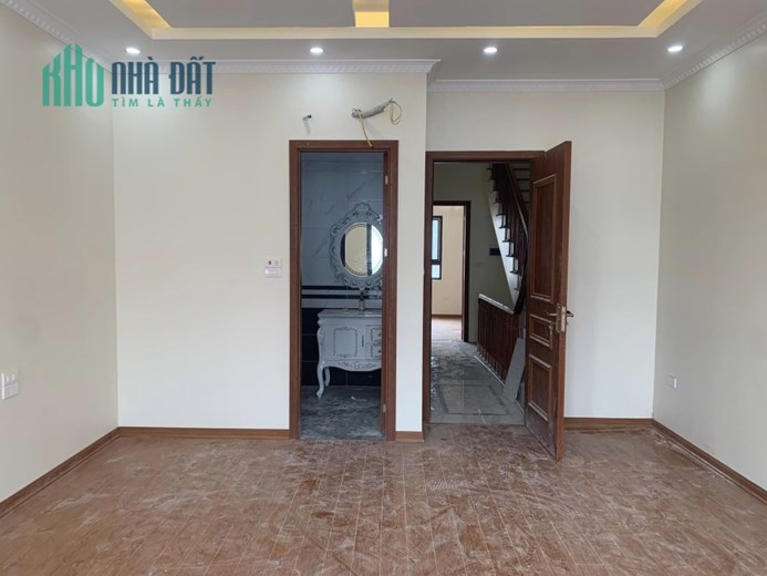 Bán ngôi nhà 59m2 phố Nghi Tàm, Tây Hồ Gara Ô tô thông Kinh doanh siêu đỉnh 10.8 Tỷ