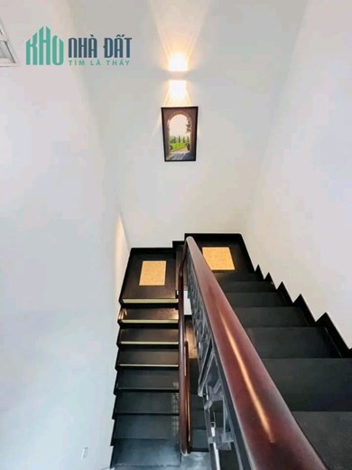 Nhà hẻm ô tô thông,  diện tích 60m2, vị trí kinh doanh buôn bán tốt