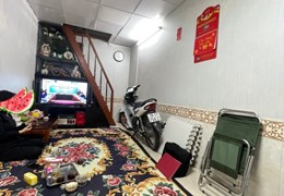 BÁN NHÀ ĐÊ TÔ HOÀNG, 32m2x 5T, MT4m, Ô TÔ ĐỖ CỔNG, LÔ GÓC, KINH DOANH, CHỈ NHỈNH 2 TỶ