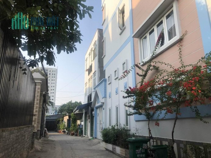 Nhà nhỏ cho đôi vợ chồng mới vào sài gòn lập nghiệp chỉ 1ty150.
