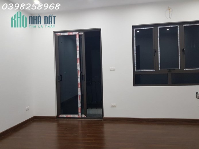 BÁN NHÀ NGỌC TRỤC, 45m2x 5T, MT5m, Ô TÔ ĐỖ CỔNG, LÔ GÓC, KINH DOANH, CHỈ NHỈNH 3 TỶ
