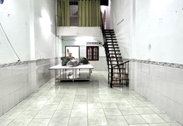 Cho thuê nhà VT đẹp Phú Thọ Hòa quận Tân Phú 4,2 x 21m x 2T - 13 triệu TL