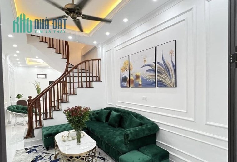 Một căn nhà tuyệt đẹp đường Hoà Hưng Quận 10 nội thất xịn xò mới tinh chỉ 4 tỷ 5