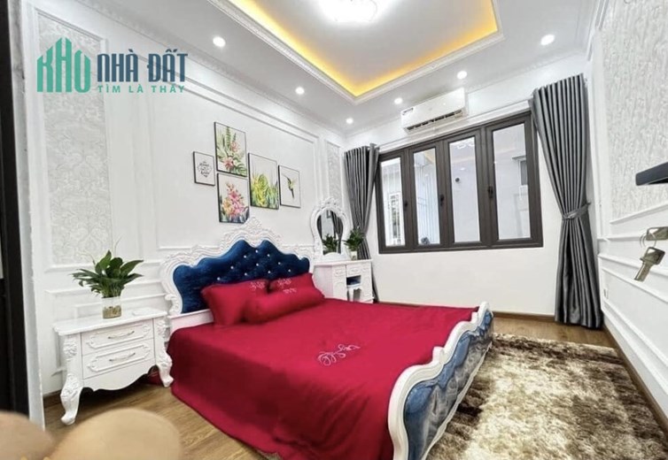 Một căn nhà tuyệt đẹp đường Hoà Hưng Quận 10 nội thất xịn xò mới tinh chỉ 4 tỷ 5