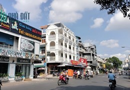 BÁN NHÀ BIỆT THỰ PHỐ LÃNH BINH THĂNG QUẬN 11, NGANG 5.6m, DTSD 301 M2, NHĨNH 11 TỶ.