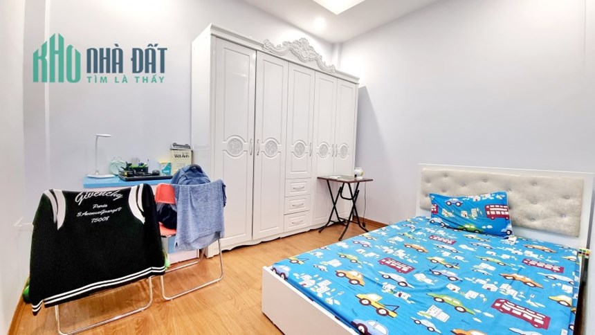 Hiếm lòi! Nguyễn Chí Thanh, nông, cực gần oto, ba gác tránh, 44m, 4T, 4.5 tỷ