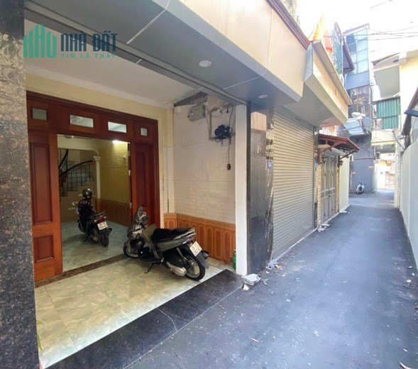 LÊ LỢI HÀ ĐÔNG - B Á N ĐẤT TẶNG NHÀ 3 TẦNG - 20m RA PHỐ - 62m Mt4m GIÁ CHỈ HƠN 5tỷ