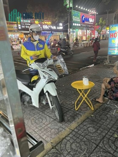 Em cần sang nhượng lại mặt bằng ở đường Lê Văn Quới, Bình Tân, TP Hồ Chí Minh LH 0898833589