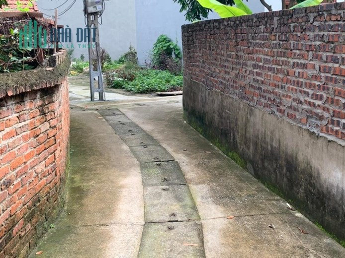 Bán đất xóm Ba xã Vân Nội huyện Đông Anh . Hai mặt tiền diện tích 40m GIÁ CHỈ HƠN 1 TỶ.