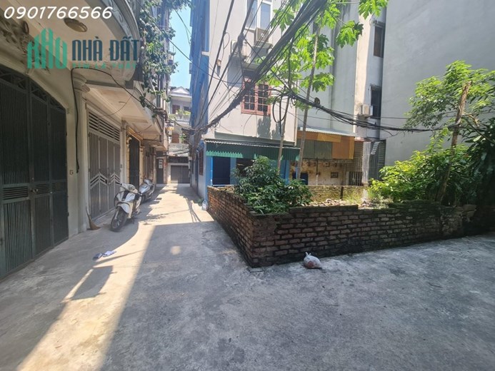 Phân Lô Siêu đẹp, Phố Định Công Thượng, Quận Thanh Xuân, 44m, giá hơn 5 tỷ.
