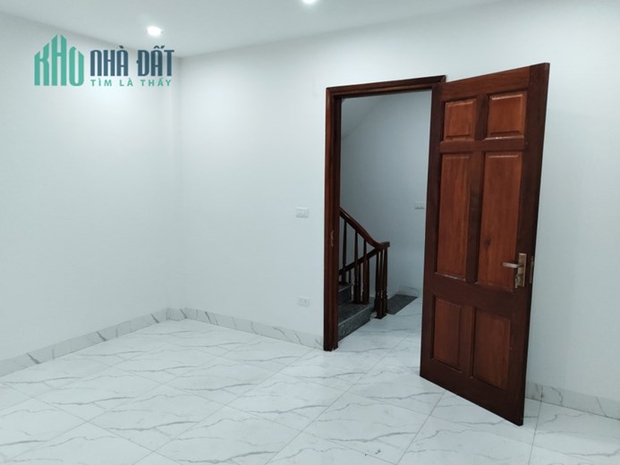 Thoáng mát, yên tĩnh, ngõ ba gác, tặng nội thất ở luôn
