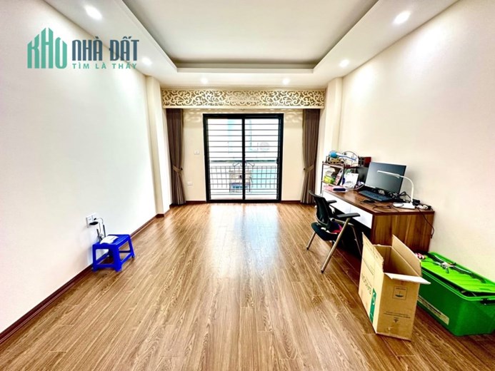 Mặt phố trung tâm Thanh Xuân KD Gara ô tô 8T thang máy