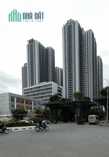 Bán Gấp 32.5 triệu/m2 - Penthouse 136 Hồ Tùng Mậu- 190m2 BC Đông Nam