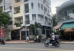 Nhà Đẹp Như Hình Quý Khách Vào Ở Liền Tại Quận 6, TP HCM