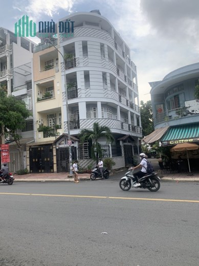 Nhà Đẹp Như Hình Quý Khách Vào Ở Liền Tại Quận 6, TP HCM
