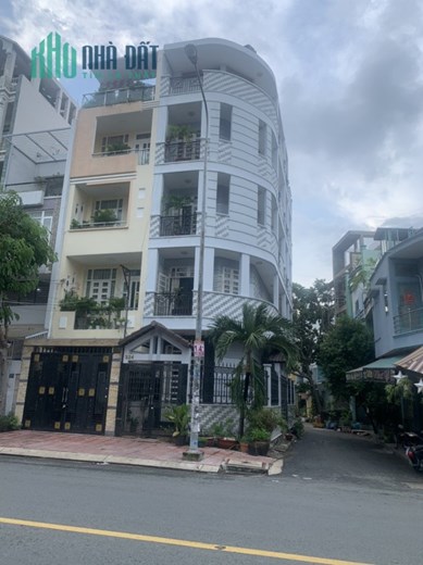 Nhà Đẹp Như Hình Quý Khách Vào Ở Liền Tại Quận 6, TP HCM