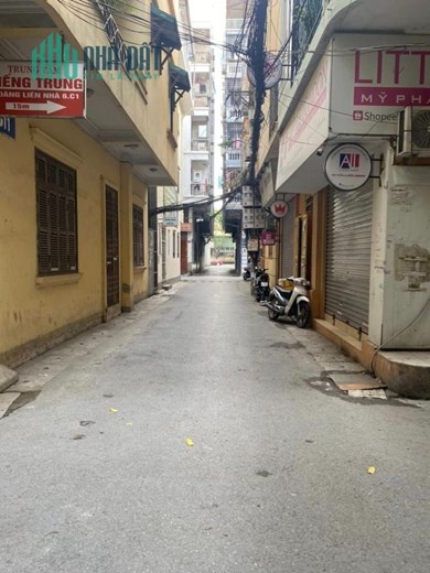 Bán nhà ngõ chợ Khâm Thiên(Đống Đa) 30m2 x4Tầng, 2 thoáng,Ở ngay, giá 2.5 tỷ 0969693855